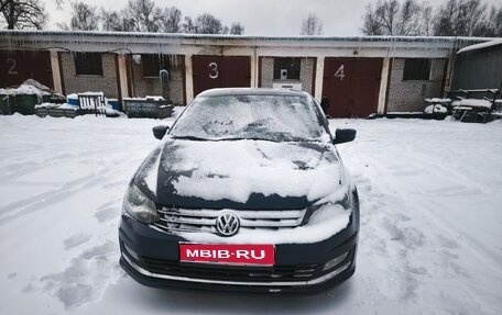 Volkswagen Polo VI (EU Market), 2015 год, 1 300 000 рублей, 1 фотография
