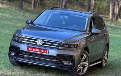 Volkswagen Tiguan II, 2020 год, 2 500 000 рублей, 1 фотография