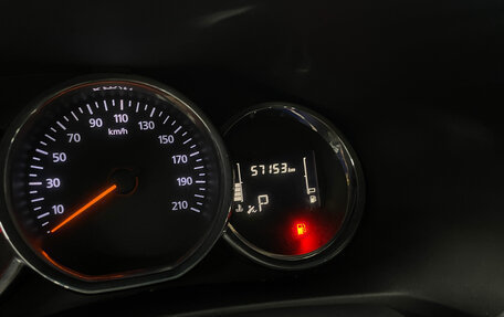 Renault Logan II, 2021 год, 940 000 рублей, 17 фотография