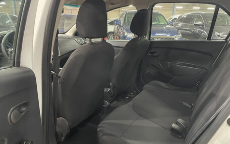 Renault Logan II, 2021 год, 940 000 рублей, 18 фотография