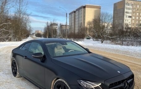 Mercedes-Benz E-Класс, 2017 год, 3 100 000 рублей, 1 фотография