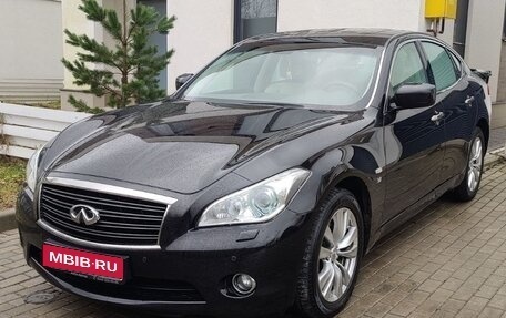 Infiniti Q70 I, 2015 год, 3 300 000 рублей, 1 фотография