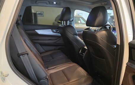 Chery Tiggo 8 Pro, 2022 год, 1 990 000 рублей, 20 фотография