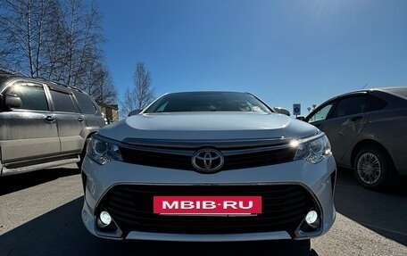 Toyota Camry, 2015 год, 1 700 000 рублей, 3 фотография