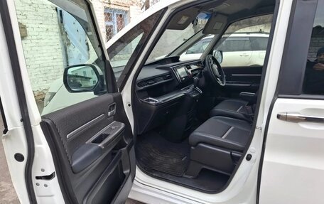 Honda Stepwgn IV, 2015 год, 1 723 560 рублей, 8 фотография