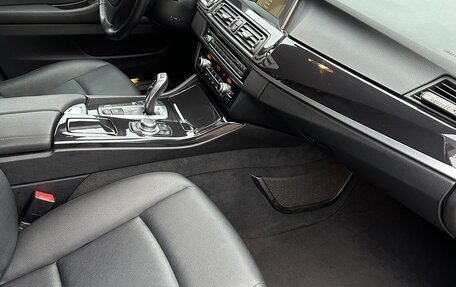 BMW 5 серия, 2014 год, 2 100 000 рублей, 11 фотография