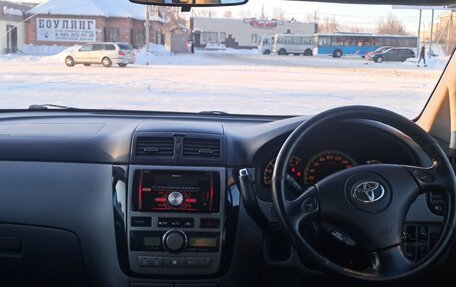 Toyota Ipsum II, 2002 год, 750 000 рублей, 3 фотография