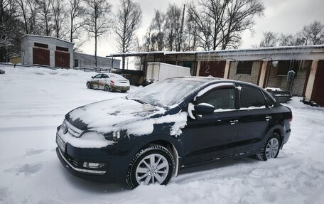 Volkswagen Polo VI (EU Market), 2015 год, 1 300 000 рублей, 2 фотография