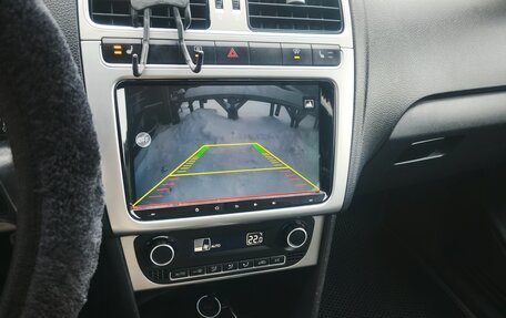 Volkswagen Polo VI (EU Market), 2015 год, 1 300 000 рублей, 11 фотография