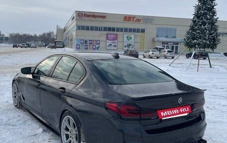 BMW 5 серия, 2019 год, 5 900 000 рублей, 4 фотография