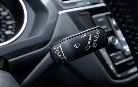 Volkswagen Tiguan II, 2020 год, 2 500 000 рублей, 12 фотография