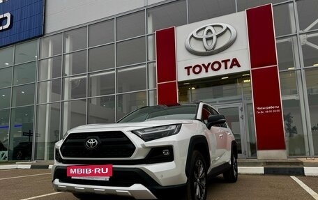 Toyota RAV4, 2025 год, 4 600 000 рублей, 2 фотография