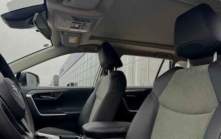 Toyota RAV4, 2025 год, 4 600 000 рублей, 11 фотография