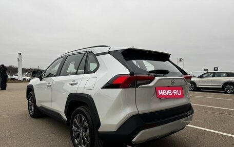 Toyota RAV4, 2025 год, 4 600 000 рублей, 6 фотография