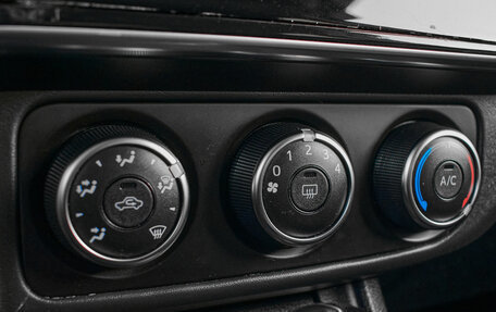 Toyota Corolla, 2018 год, 1 860 000 рублей, 15 фотография