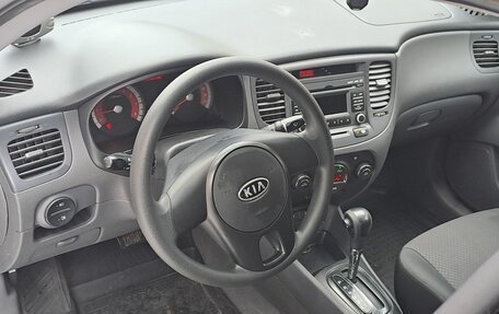 KIA Rio II, 2011 год, 675 000 рублей, 5 фотография