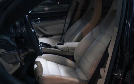 Porsche Panamera II рестайлинг, 2015 год, 2 600 000 рублей, 15 фотография