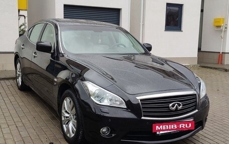 Infiniti Q70 I, 2015 год, 3 300 000 рублей, 2 фотография