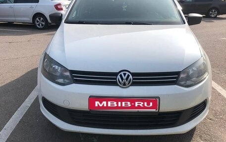 Volkswagen Polo VI (EU Market), 2015 год, 800 000 рублей, 1 фотография