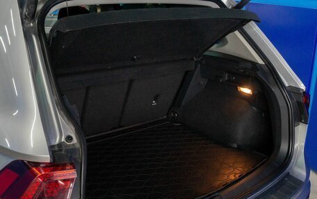 Volkswagen Tiguan II, 2020 год, 2 600 000 рублей, 9 фотография