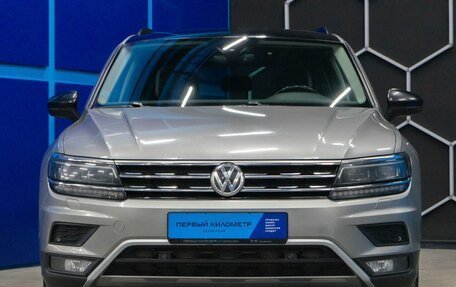Volkswagen Tiguan II, 2020 год, 2 600 000 рублей, 4 фотография