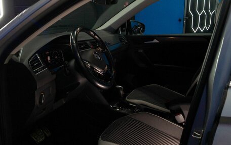 Volkswagen Tiguan II, 2020 год, 2 600 000 рублей, 11 фотография