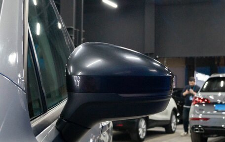 Volkswagen Tiguan II, 2020 год, 2 600 000 рублей, 16 фотография