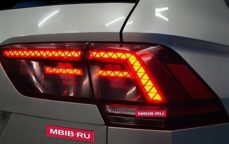 Volkswagen Tiguan II, 2020 год, 2 600 000 рублей, 17 фотография