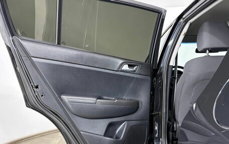 KIA Sportage IV рестайлинг, 2017 год, 1 980 000 рублей, 10 фотография