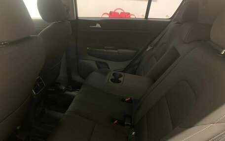 KIA Sportage IV рестайлинг, 2017 год, 2 000 000 рублей, 10 фотография