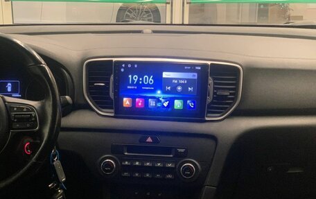 KIA Sportage IV рестайлинг, 2017 год, 2 000 000 рублей, 13 фотография