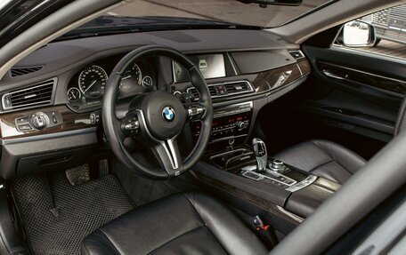 BMW 7 серия, 2013 год, 2 495 000 рублей, 13 фотография