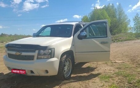 Chevrolet Tahoe III, 2012 год, 2 300 000 рублей, 6 фотография