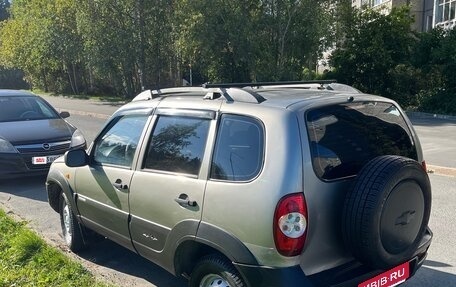 Chevrolet Niva I рестайлинг, 2010 год, 290 000 рублей, 3 фотография