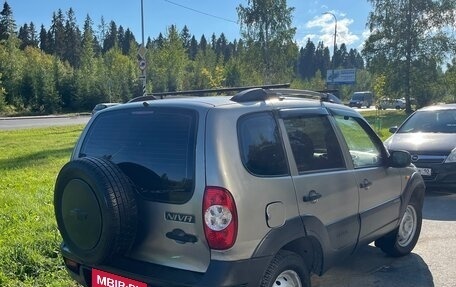 Chevrolet Niva I рестайлинг, 2010 год, 290 000 рублей, 4 фотография