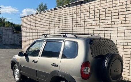 Chevrolet Niva I рестайлинг, 2010 год, 290 000 рублей, 11 фотография