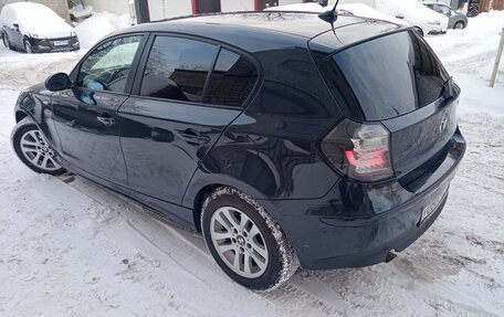 BMW 1 серия, 2006 год, 750 000 рублей, 3 фотография