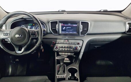 KIA Sportage IV рестайлинг, 2017 год, 1 800 000 рублей, 2 фотография