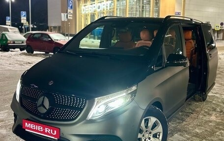 Mercedes-Benz V-Класс, 2021 год, 6 300 000 рублей, 3 фотография