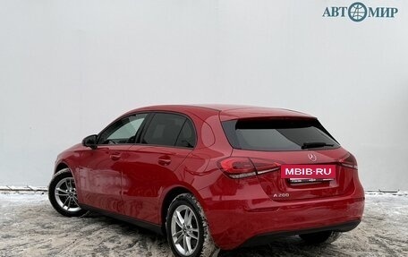 Mercedes-Benz A-Класс, 2018 год, 2 400 000 рублей, 7 фотография