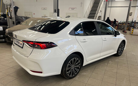 Toyota Corolla, 2021 год, 1 985 000 рублей, 2 фотография