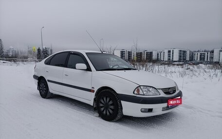 Toyota Avensis III рестайлинг, 2001 год, 289 000 рублей, 1 фотография