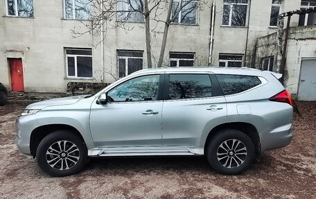 Mitsubishi Montero Sport, 2022 год, 4 700 000 рублей, 2 фотография