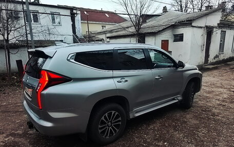 Mitsubishi Montero Sport, 2022 год, 4 700 000 рублей, 5 фотография