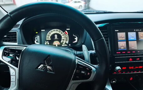 Mitsubishi Montero Sport, 2022 год, 4 700 000 рублей, 12 фотография