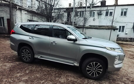 Mitsubishi Montero Sport, 2022 год, 4 700 000 рублей, 4 фотография