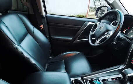 Mitsubishi Montero Sport, 2022 год, 4 700 000 рублей, 14 фотография