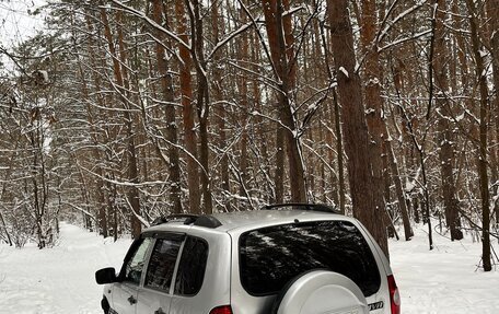 Chevrolet Niva I рестайлинг, 2003 год, 218 000 рублей, 3 фотография