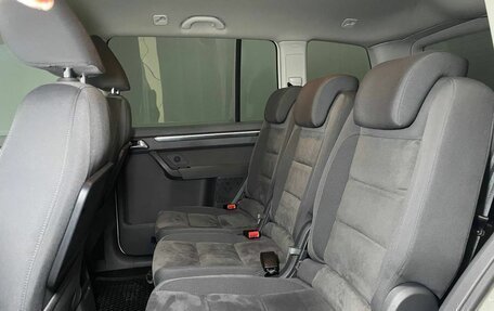 Volkswagen Touran III, 2011 год, 899 000 рублей, 12 фотография