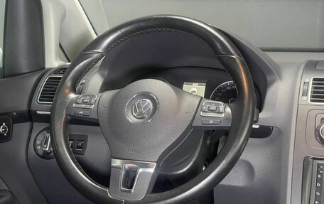 Volkswagen Touran III, 2011 год, 899 000 рублей, 14 фотография